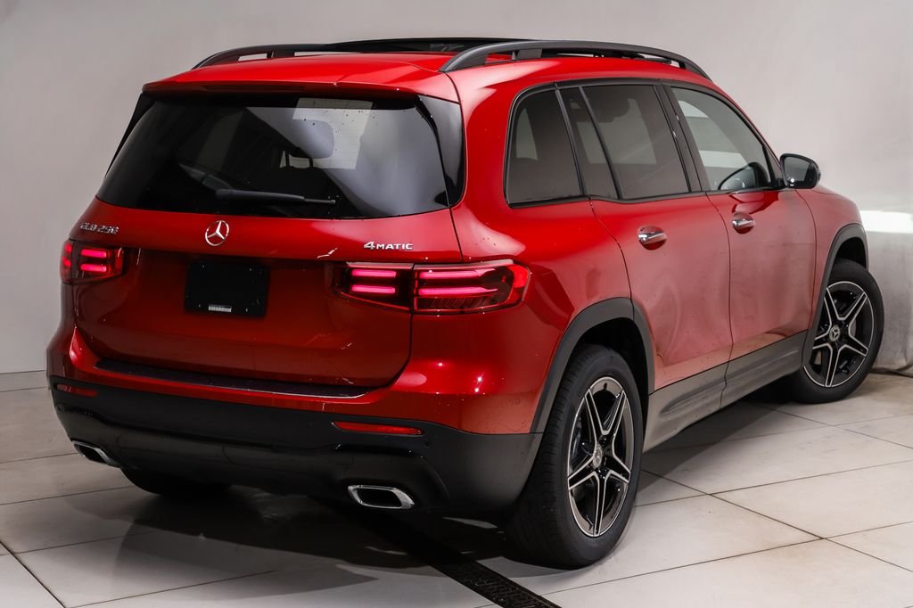 New 2026 MANUFAKTUR Patagonia Red Metallic Mercedes-Benz GLB 250 image 3