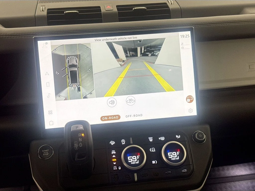 New 2026 Fuji White Land Rover X-Dynamic SE image 14