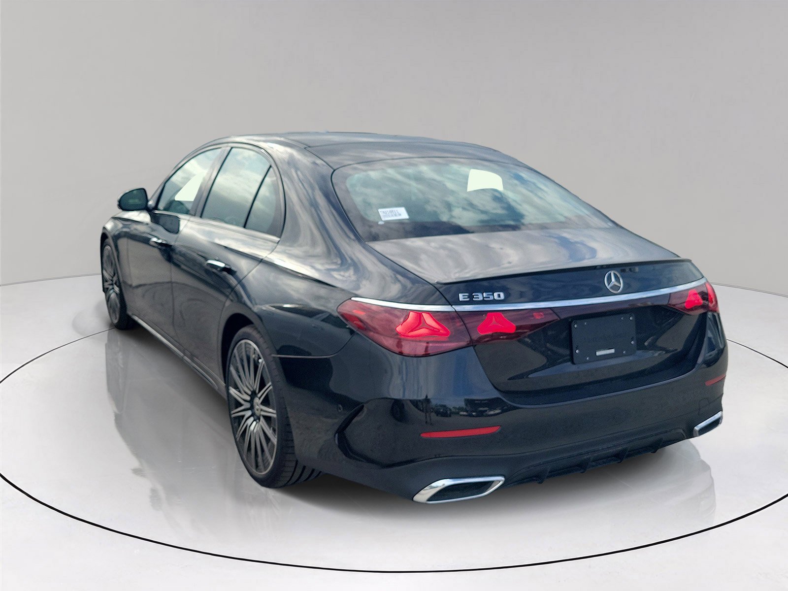 2026 Mercedes-Benz E-Class E350 - Photo 34