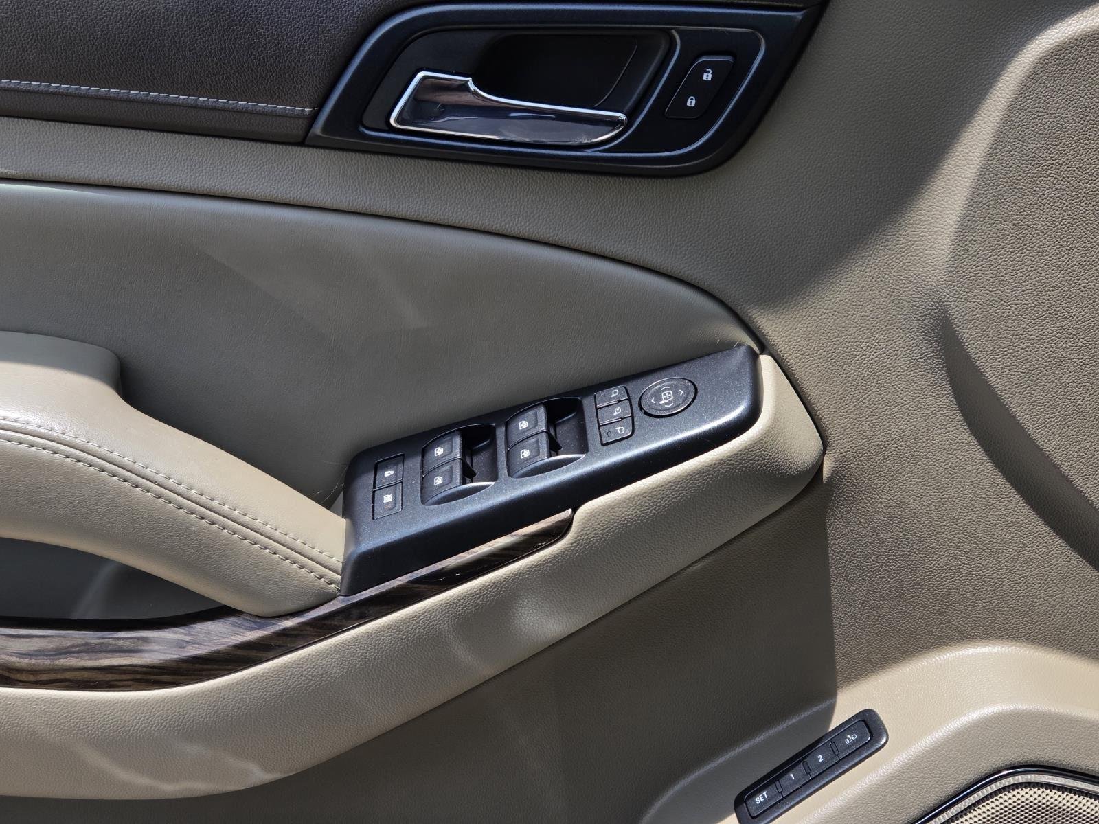 Used 2015 Champagne Silver Metallic GMC SLT image 28