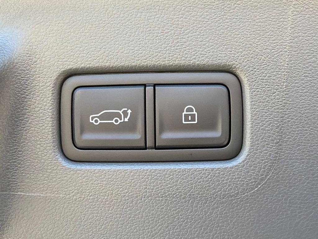 New 2026 Black Hyundai SEL image 19