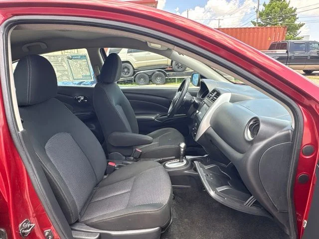 Used 2019 Red Nissan 1.6 SV image 13