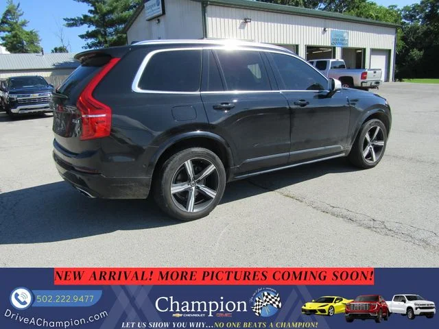 Used 2019 Black Volvo T6 R-Design image 4