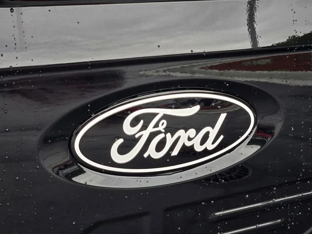 Used 2024 Black Ford XLT image 18