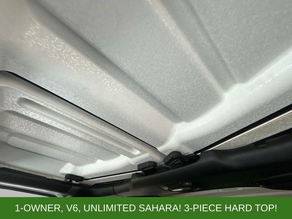 Used 2018 White Jeep Unlimited Sahara image 32