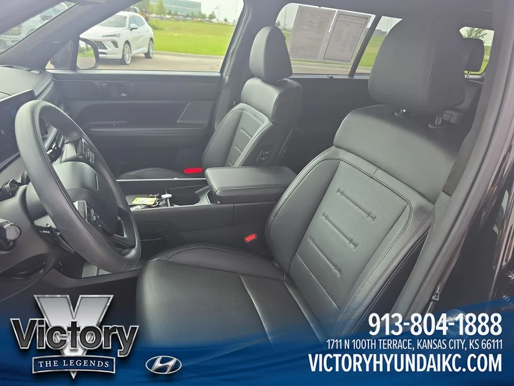 Used 2025 Black Hyundai Calligraphy image 9