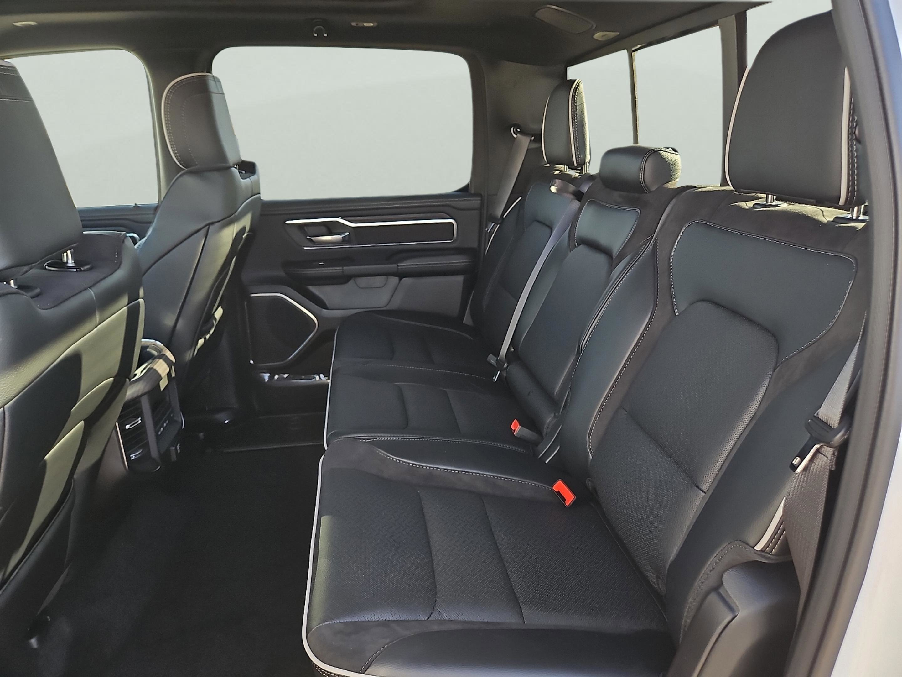 New 2026 Bright White Clear-Coat Exterior Paint RAM Laramie image 7