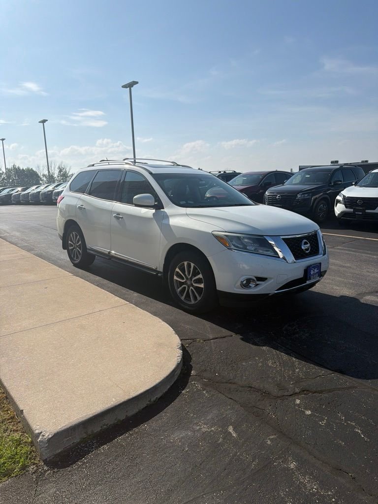 Used 2013 Moonlight White Nissan SL image 5