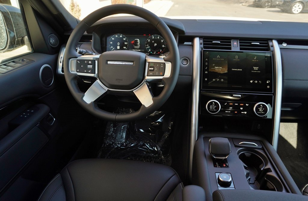 2026 LAND ROVER DISCOVERY - Image 14