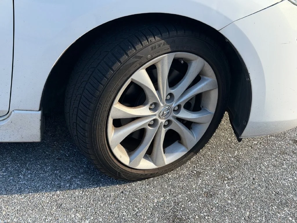 Used 2010 White Mazda s Grand Touring image 9