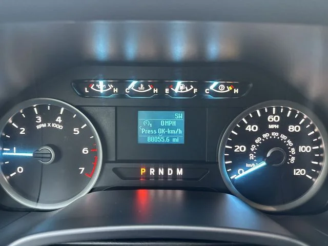 Used 2018 Gray Ford XLT image 12
