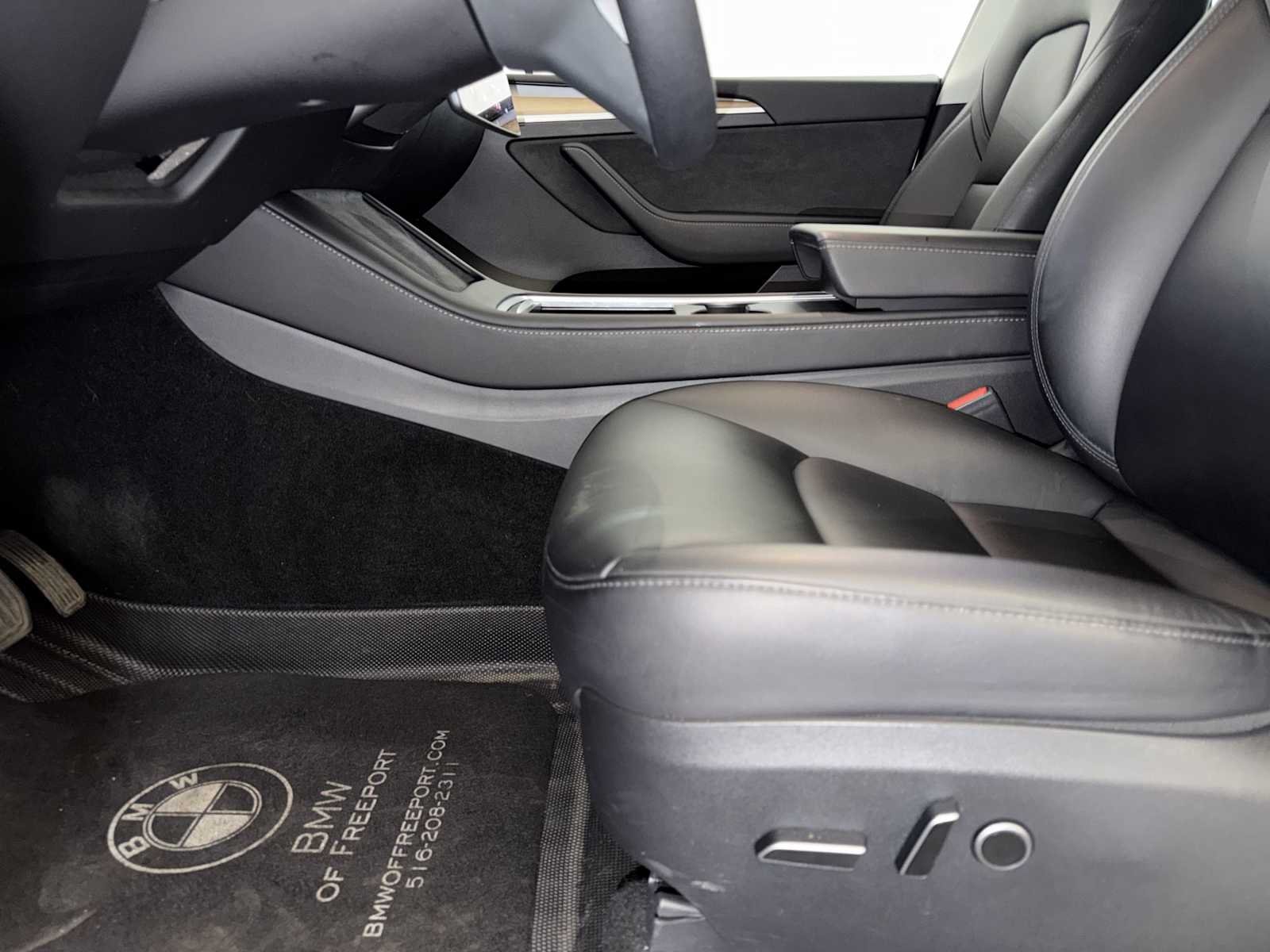 2023 Tesla Model Y Long Range - Photo 10