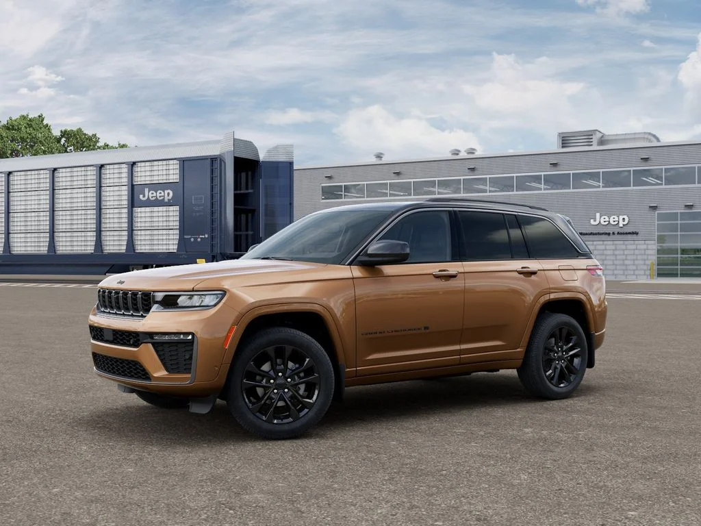 New 2026 Copper Shino Metallic Clear-Coat Exterior Paint Jeep Limited Reserve image 2