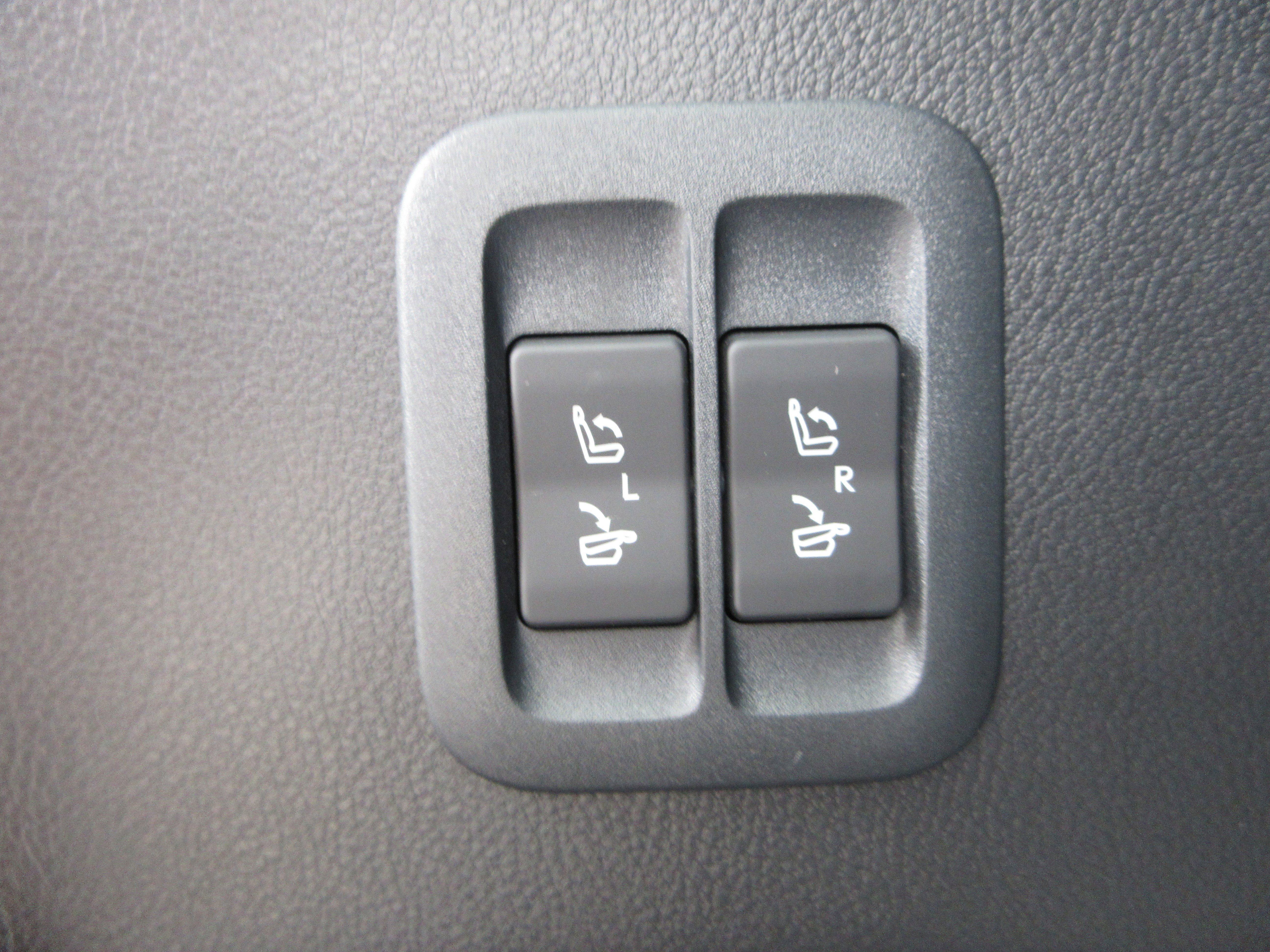 Used 2026 Wind Chill Pearl Lexus 350 Premium image 58