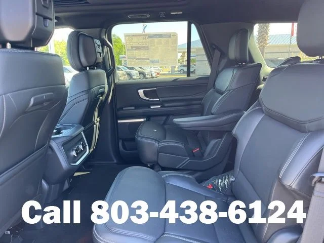 New 2026 Star White Metallic Tri-Coat Ford Platinum® image 13