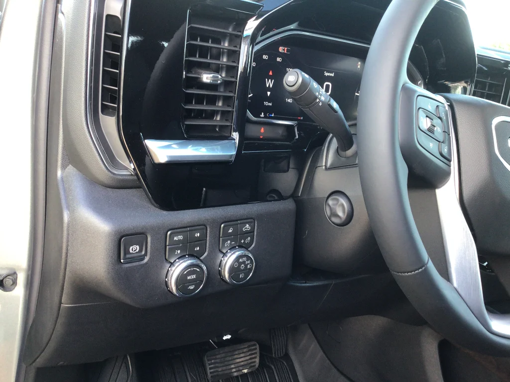 2026 GMC Sierra 1500 SLT - Photo 14