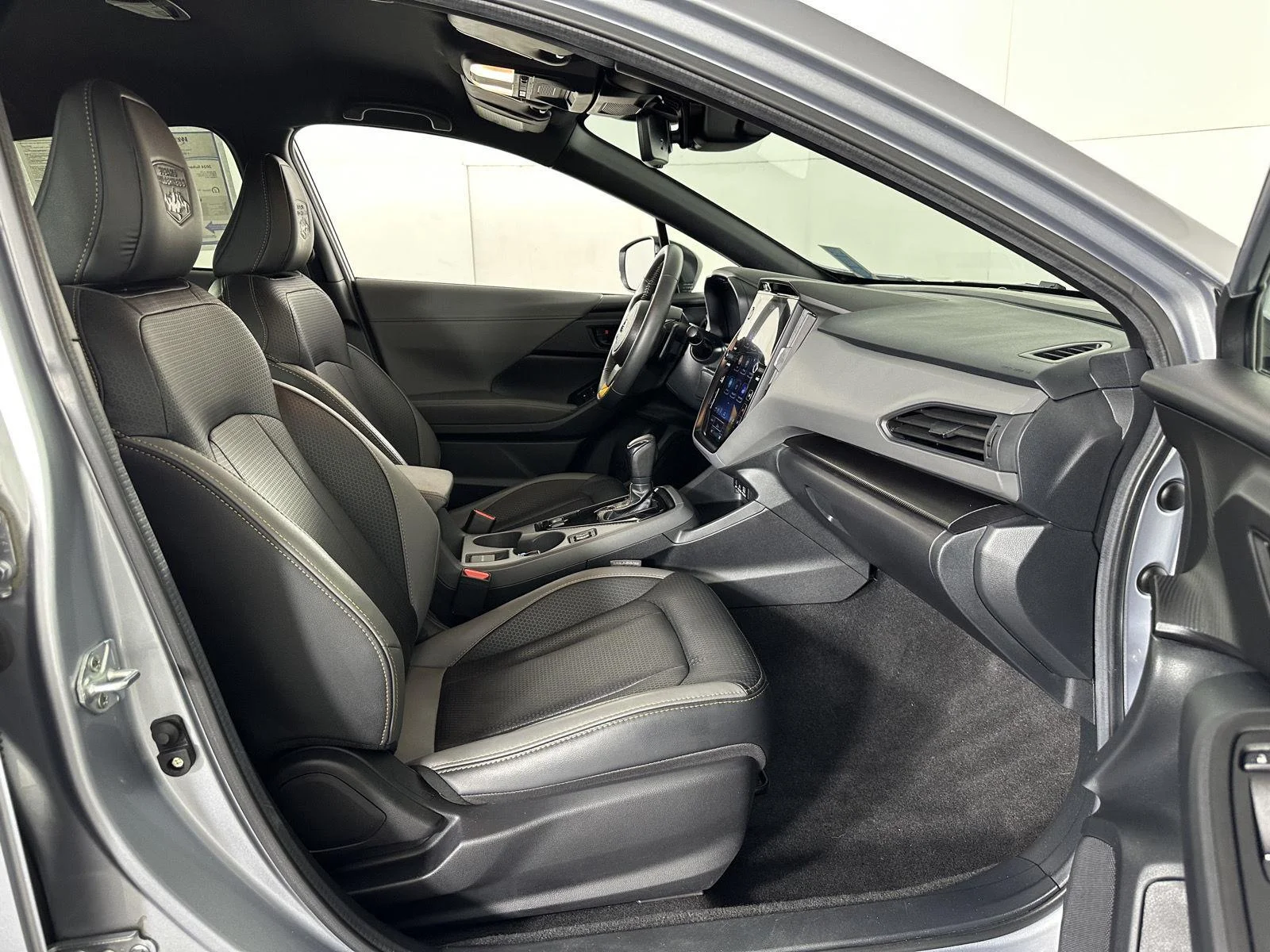 Used 2024 Ice Silver Metallic Subaru Wilderness image 14