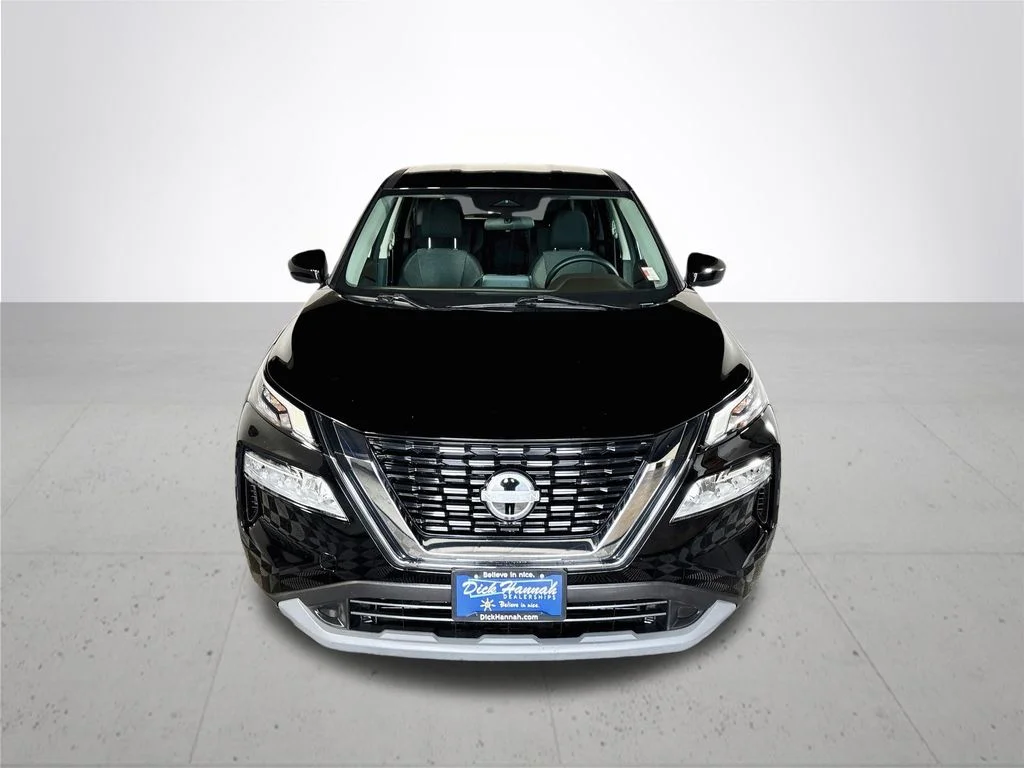 Used 2023 Black Nissan SV image 3