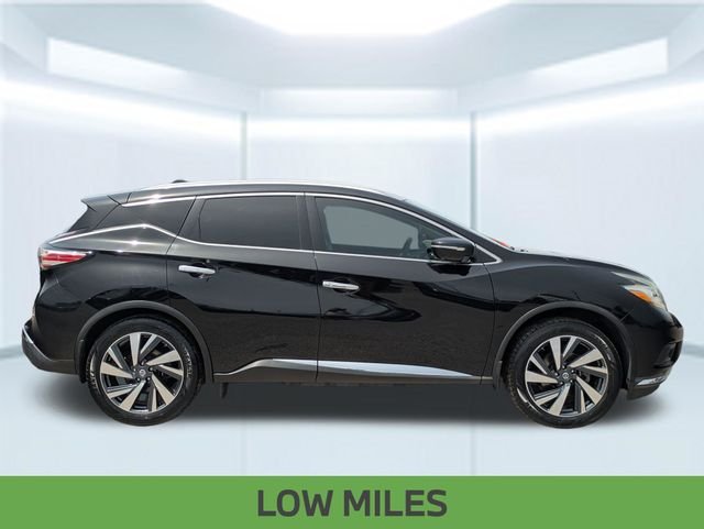 Used 2017 Black Nissan Platinum image 8