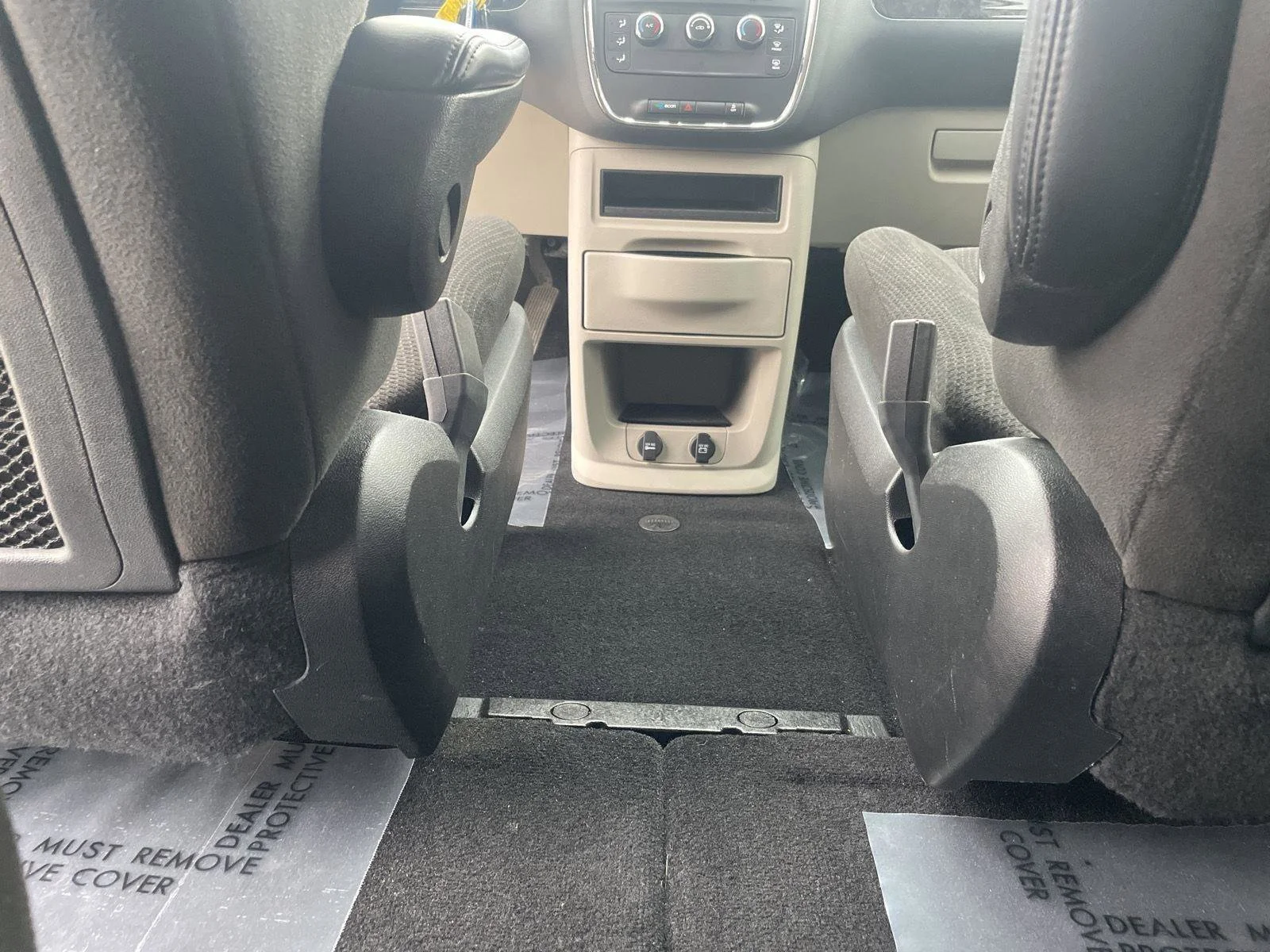 Used 2015 Cashmere/Sandstone Pearlcoat Dodge American Value Pkg image 22