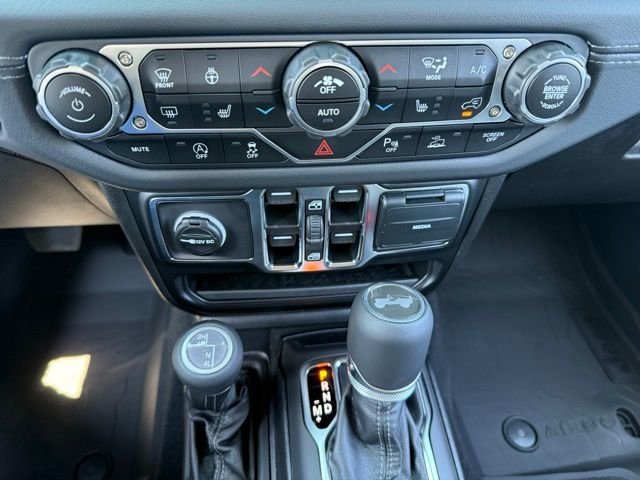 2025 Jeep Wrangler 4-Door Sahara - Photo 24