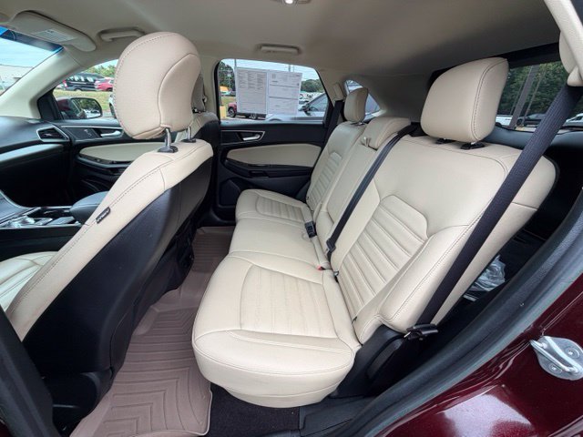 Used 2019 Red Ford SEL image 25