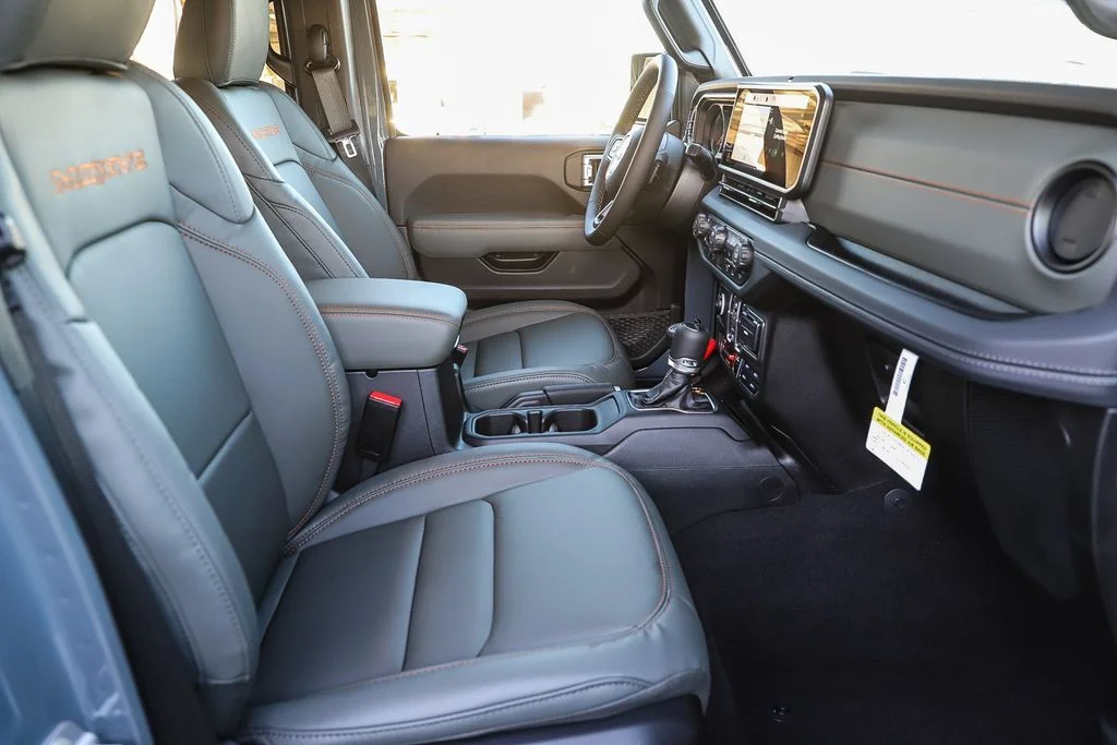 New 2026 Gray Jeep Mojave X image 17