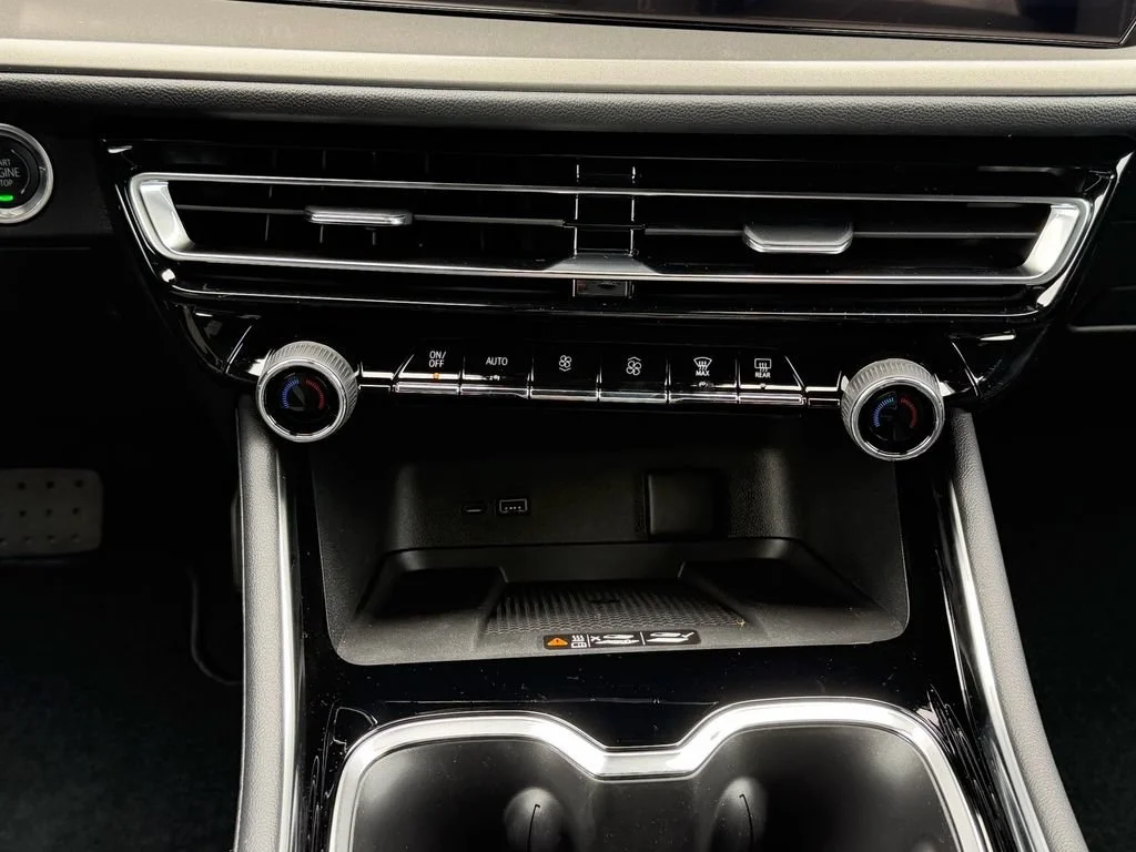2026 Chevrolet Traverse LT - Photo 17
