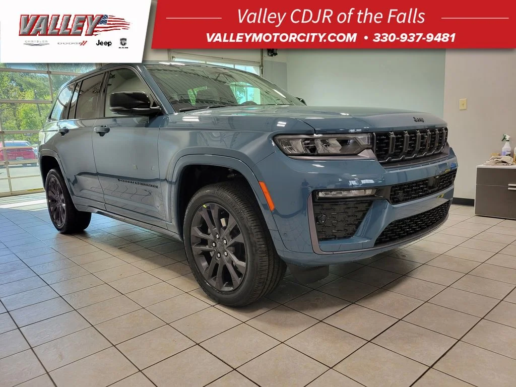 New 2026 Steel Blue Exterior Paint Jeep Limited Reserve image 1