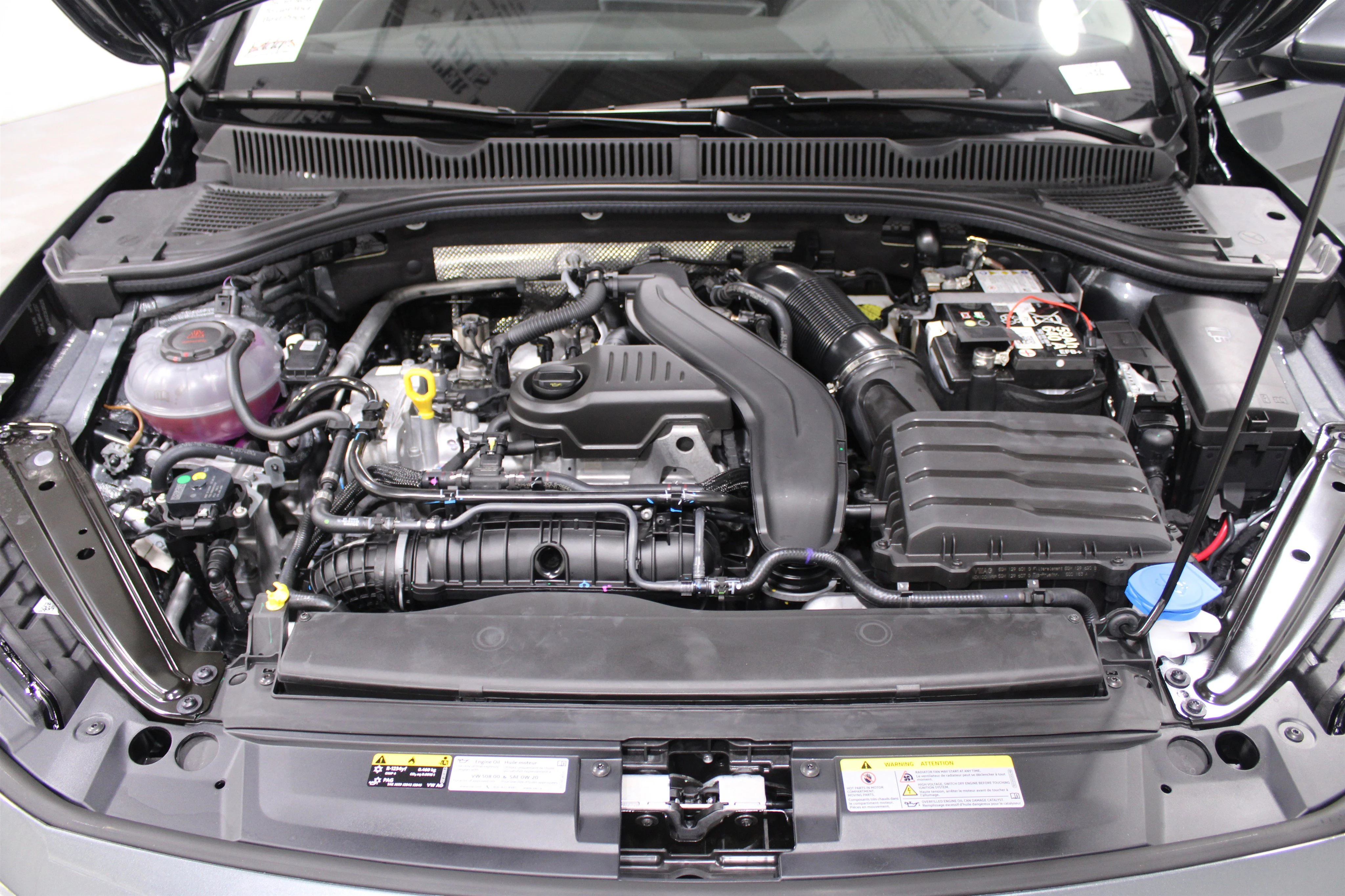 New 2026 Platinum Gray Metallic Volkswagen S image 37