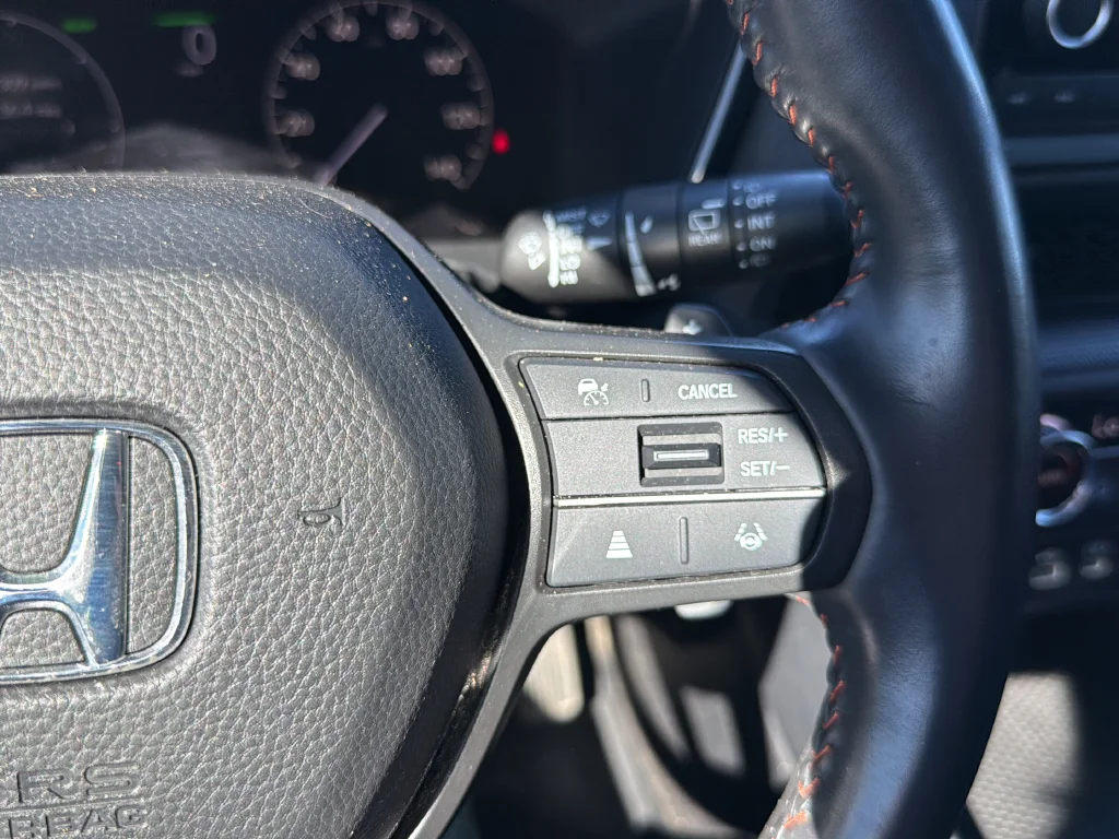 Used 2024  Honda Sport image 13