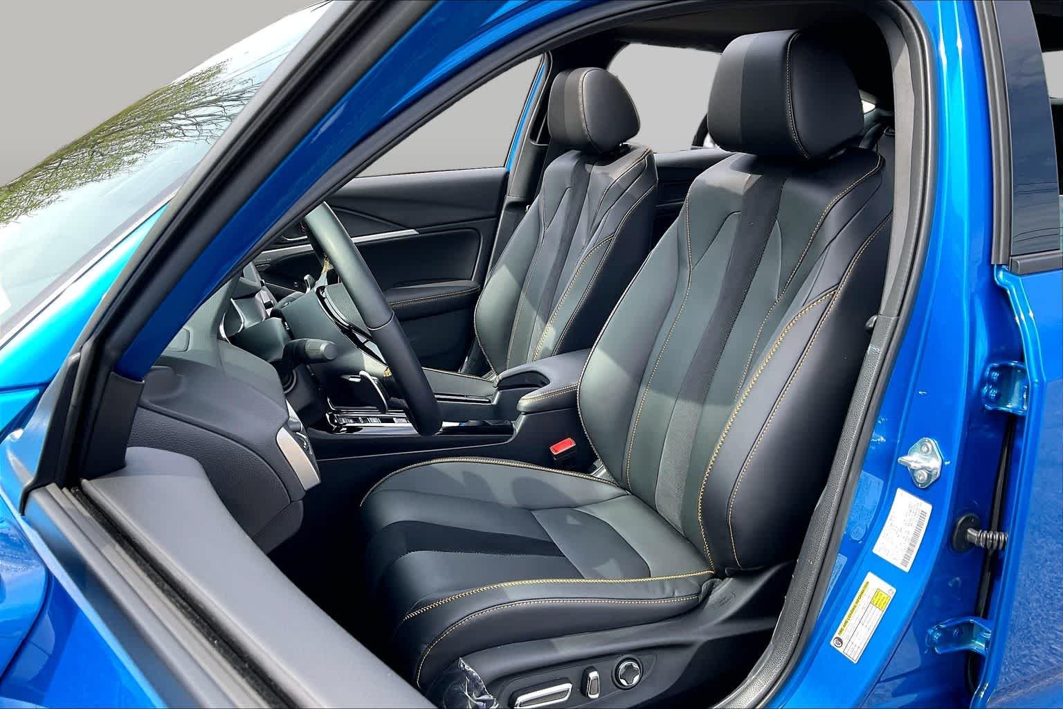 Certified Used 2026 Double Apex Blue Pearl Acura FWD A-Spec with Technology image 8