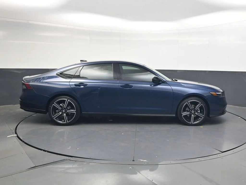 New 2026 Canyon River Blue Metallic Honda SE image 3