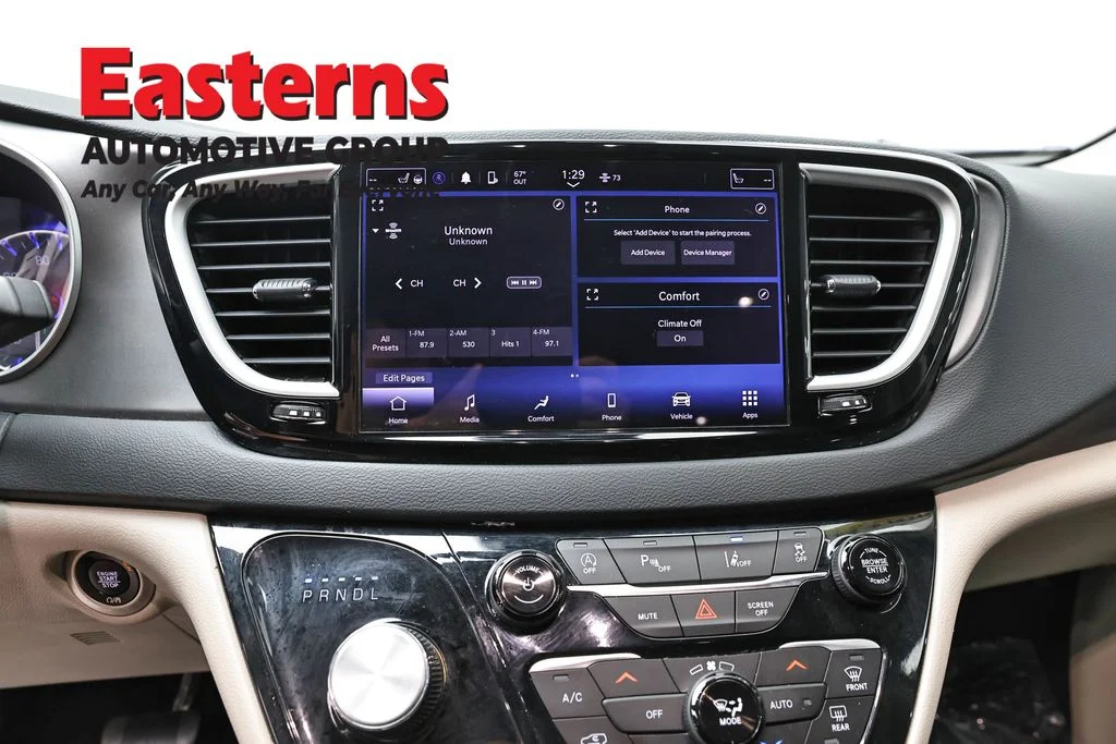 Used 2023 White Chrysler Touring L image 12
