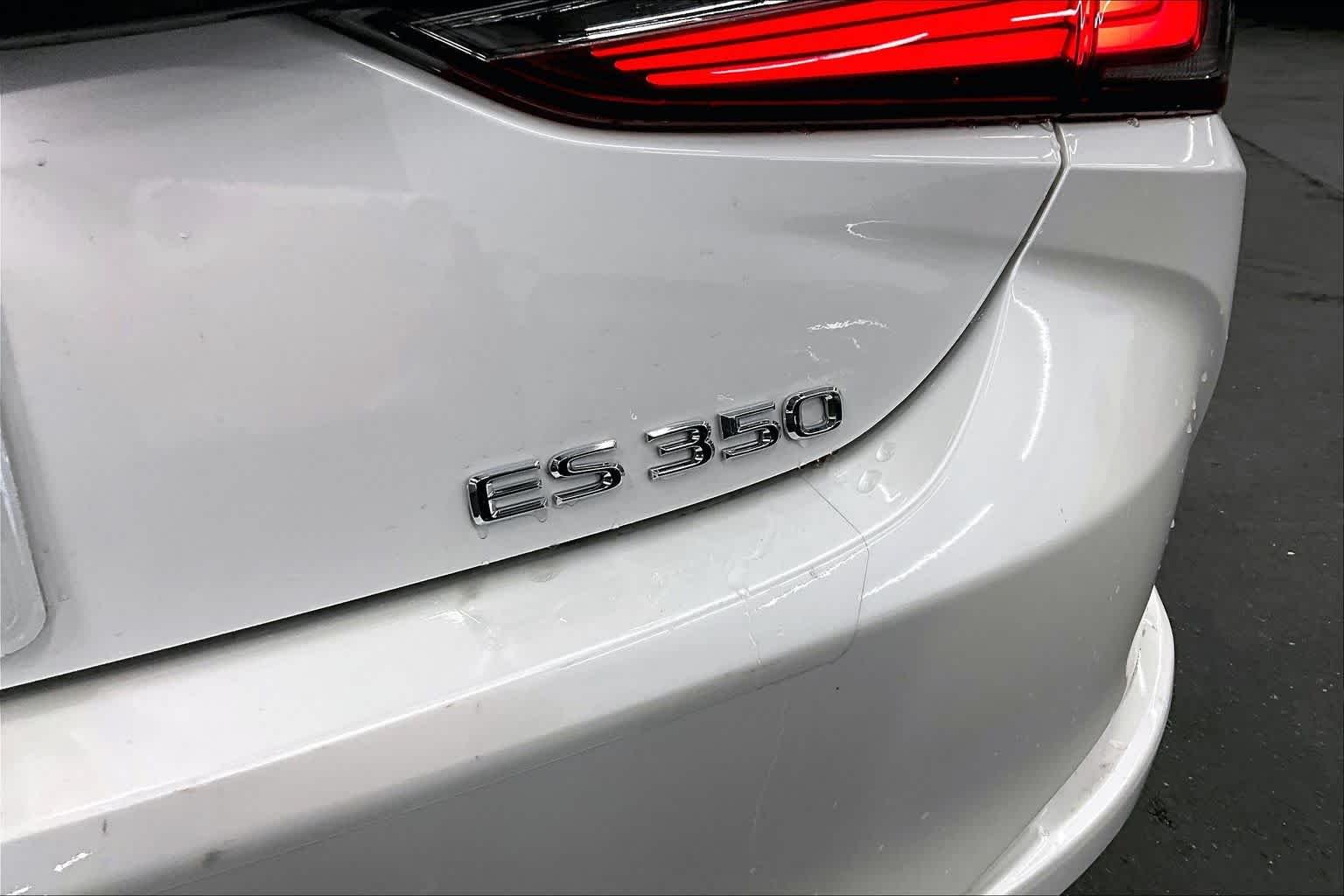 Certified Used 2025 Eminent White Pearl Lexus  image 9