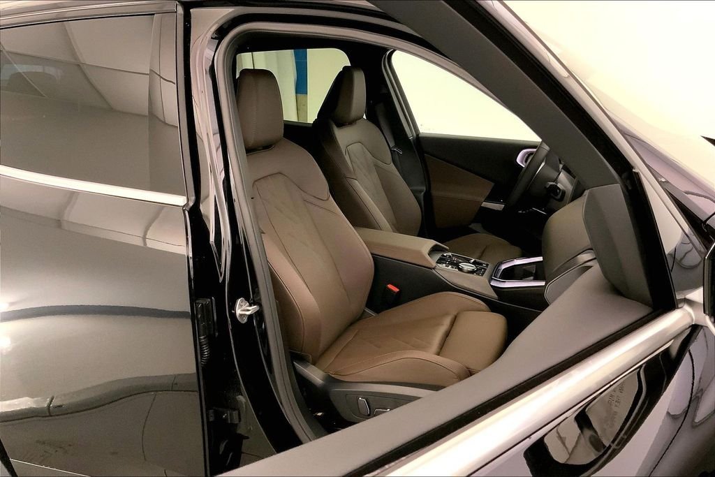 Used 2026 Black Sapphire Metallic BMW  image 7