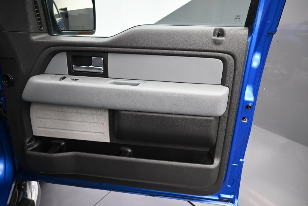 Used 2013 Blue Flame Metallic Ford XLT image 18