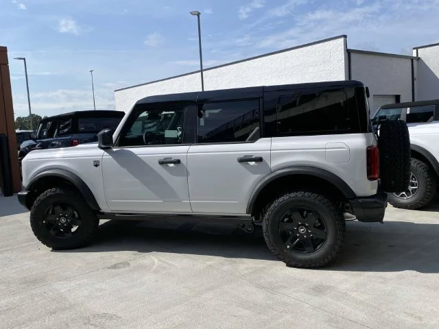 New 2026 White Ford Big Bend image 7