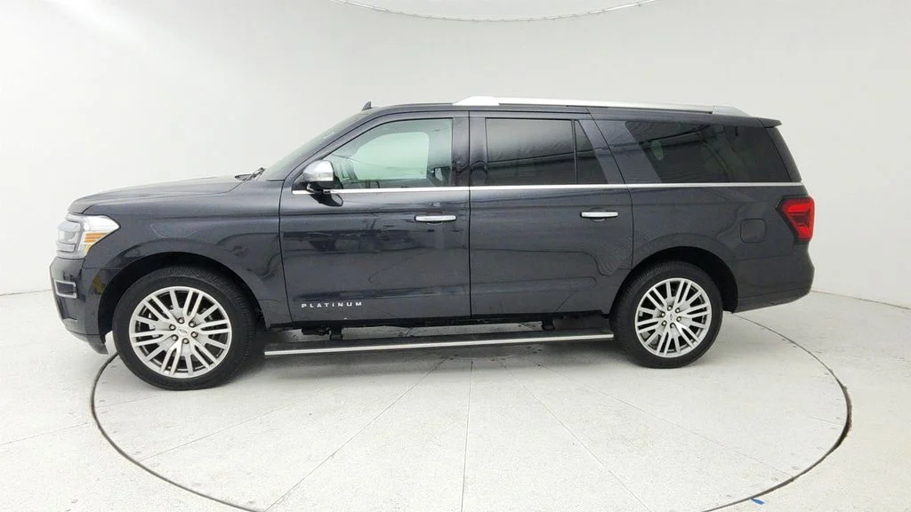 Used 2022 Gray Ford Platinum image 4