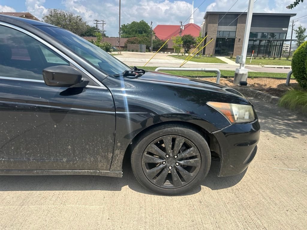Used 2011 Black Honda EX-L image 7