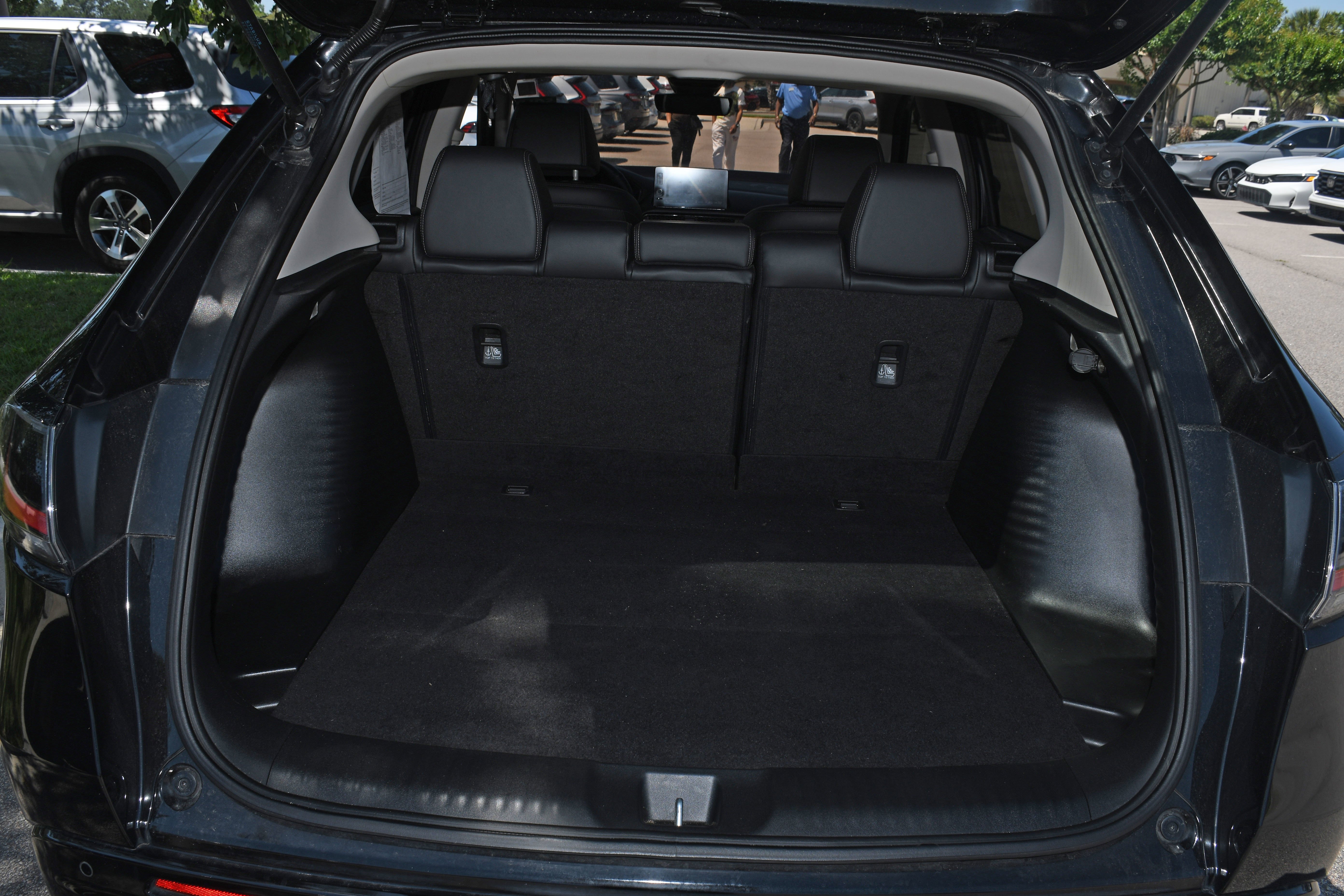 Used 2023 Black Honda EX-L image 17