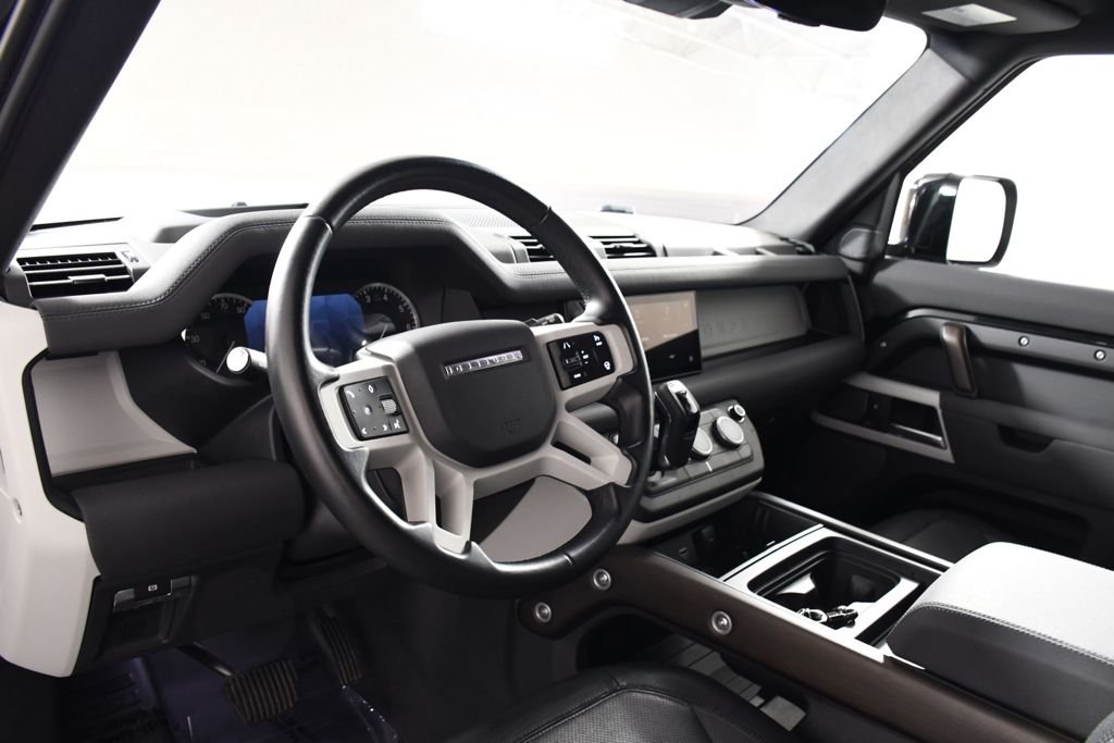 Used 2023 Santorini Black Metallic Land Rover X-Dynamic SE image 12
