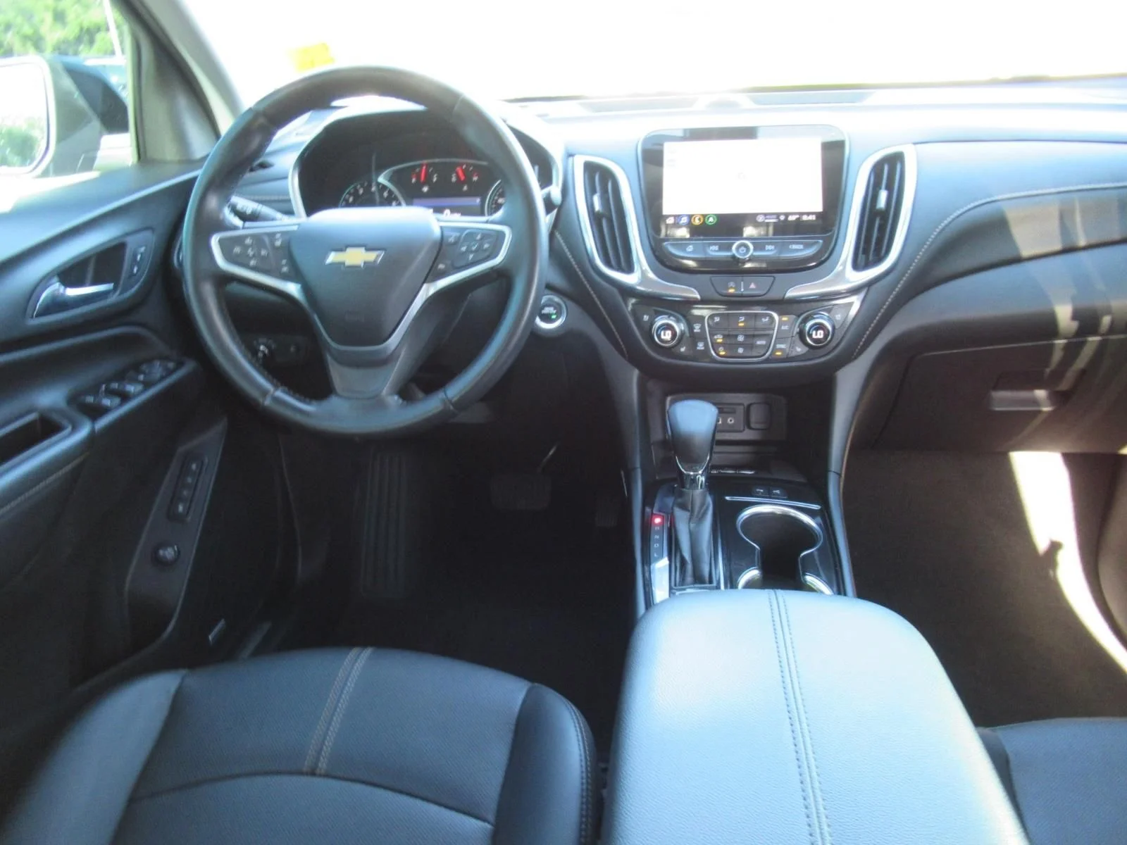 Used 2022 Black Chevrolet Premier image 13