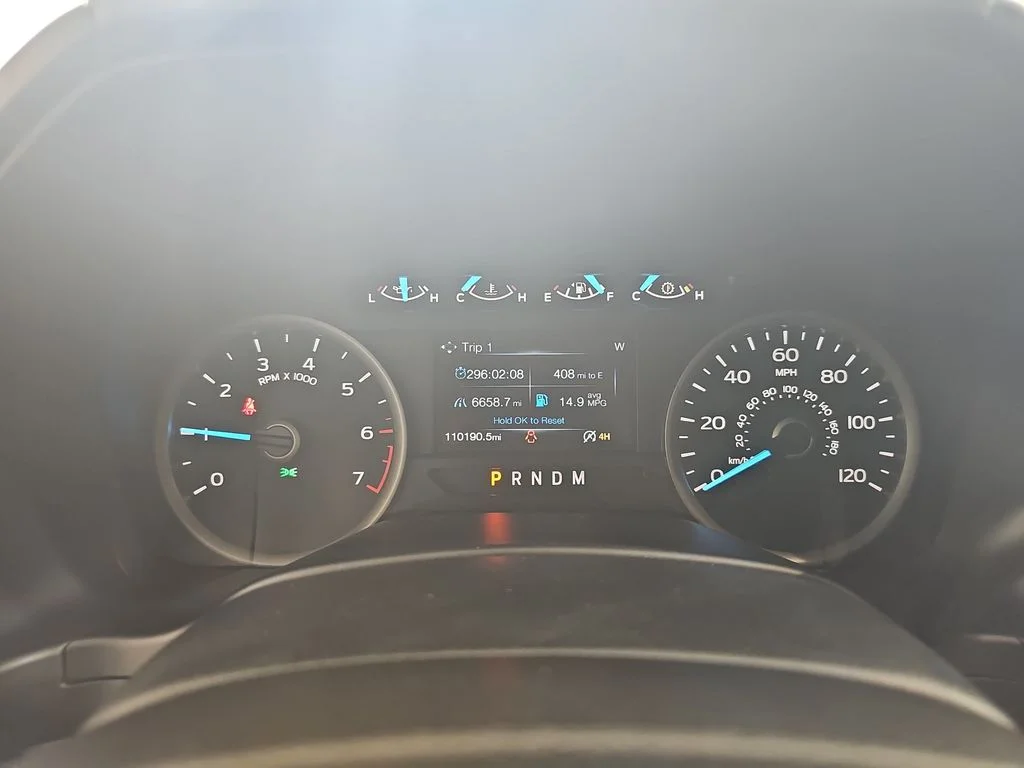 Used 2020 Silver Ford XLT image 25