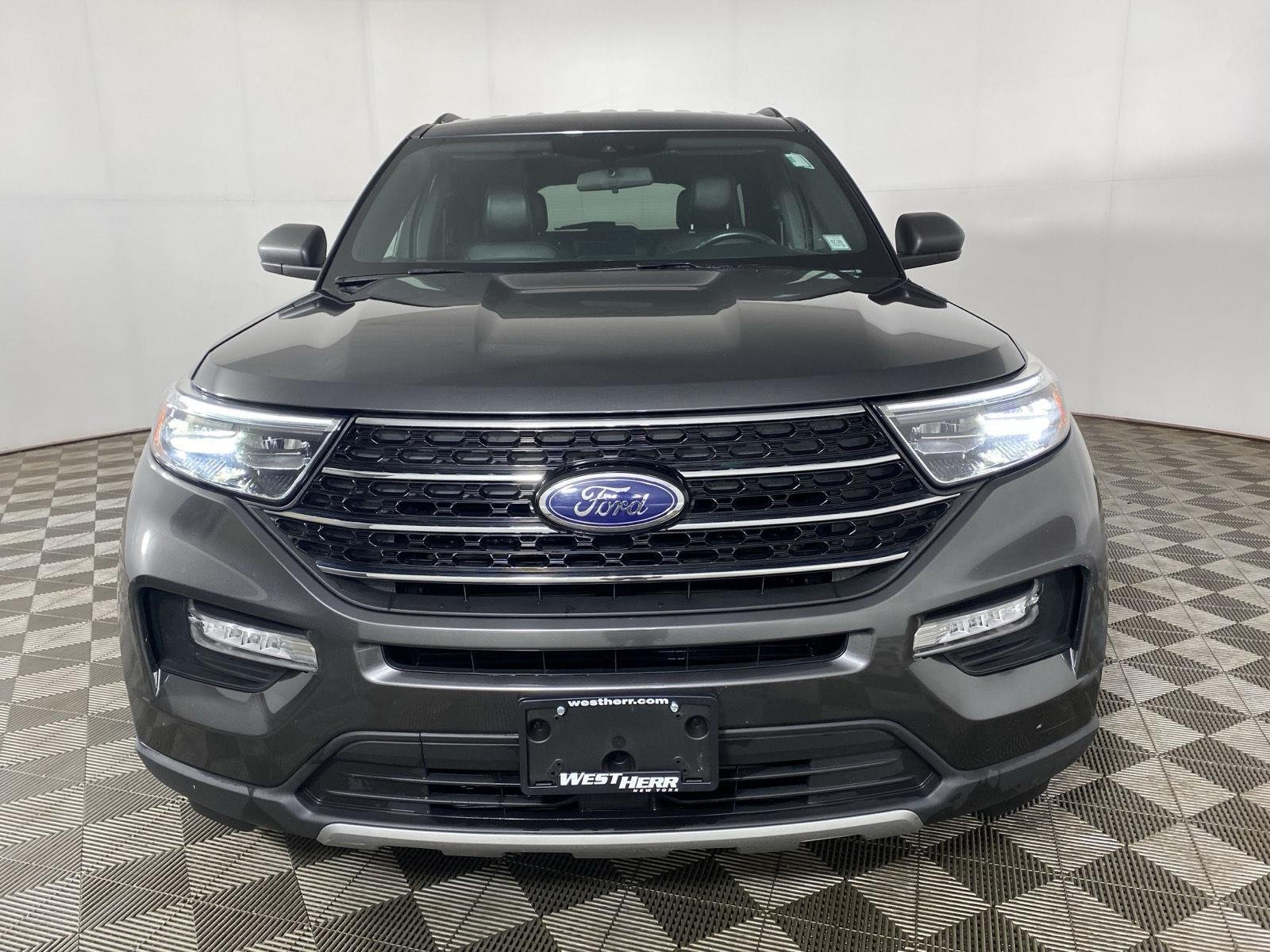 Used 2020 Magnetic Ford XLT image 2