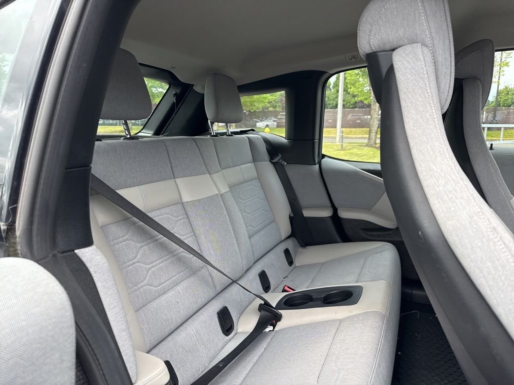 Used 2014 Capparis White w/BMW i Frozen Blue Accent BMW with Range Extender image 20