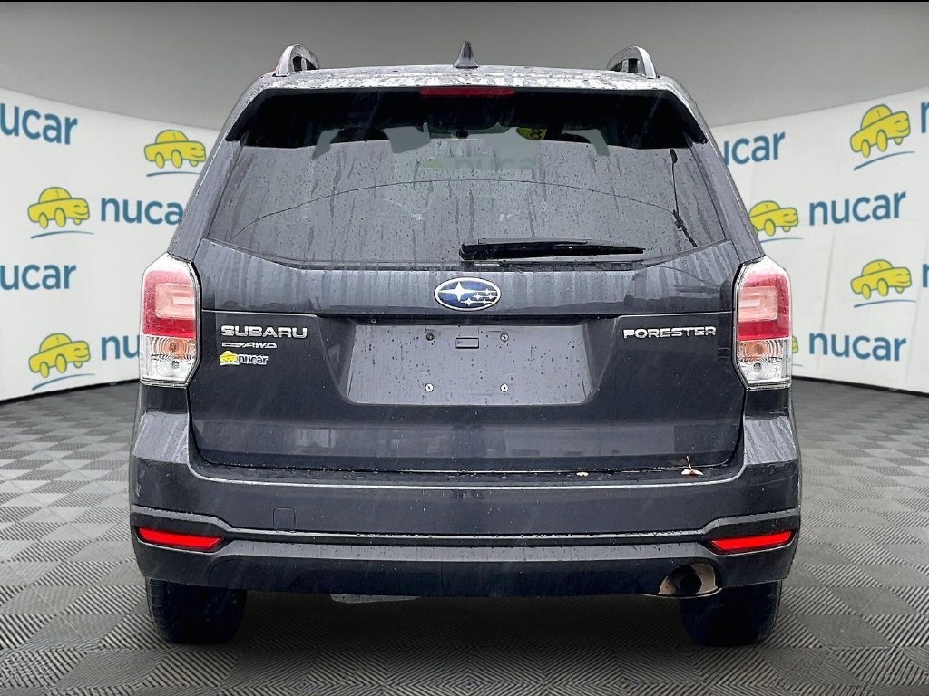 Used 2018 Gray Subaru 2.5i Premium image 5