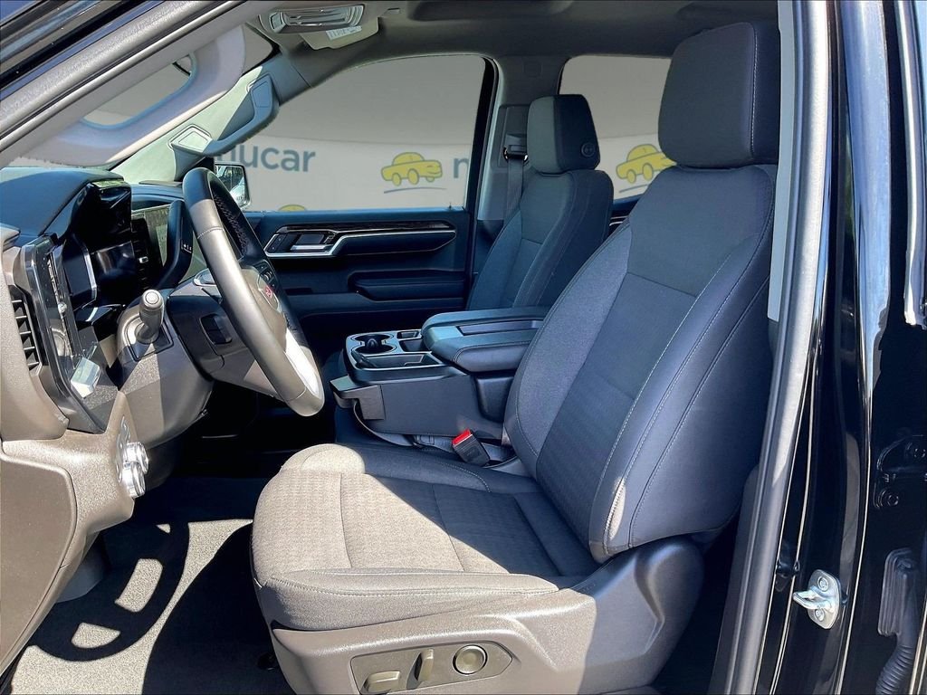 Used 2025 Black GMC Elevation image 10