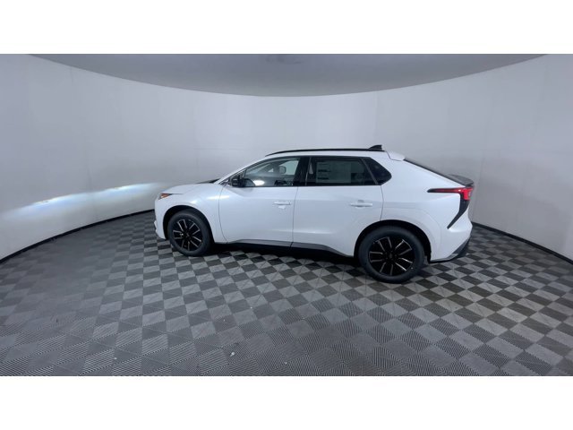 New 2026 COSMIC WHITE PEARL Subaru Premium image 6