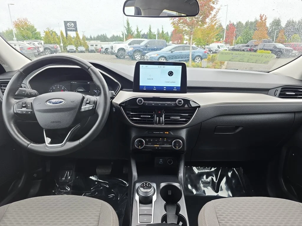 Certified Used 2022 Blue Ford SE image 6